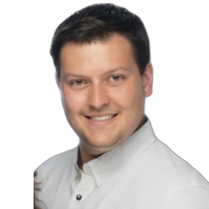 Headshot of Miciah Viel